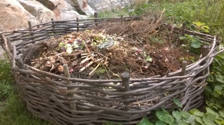 Wicker compost bin
